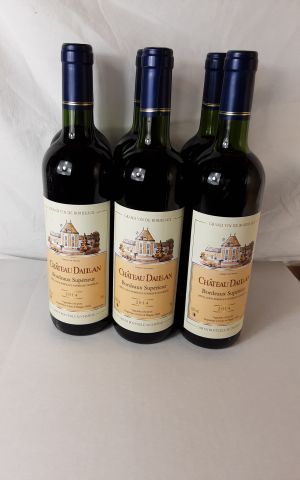 Null 6 botellas de Bordeaux Supérieur, Château Daillan, 2014.