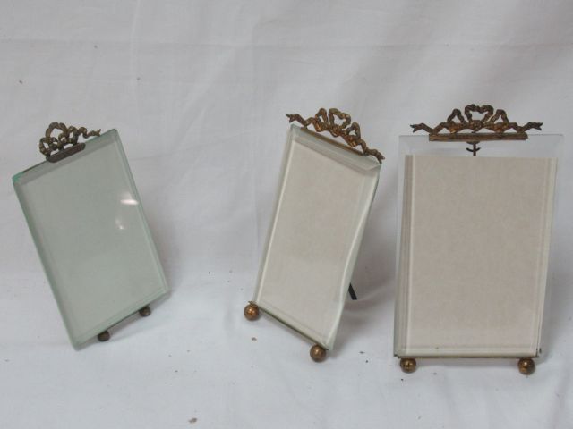 Null Set of 3 glass and metal picture frames. Louis XVI model. From 15 to 20 cm &hellip;