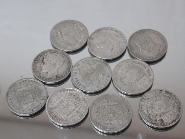 Null Lot de 10 pièces d'1 peseta, Alphonse XIII. Circa 1900.