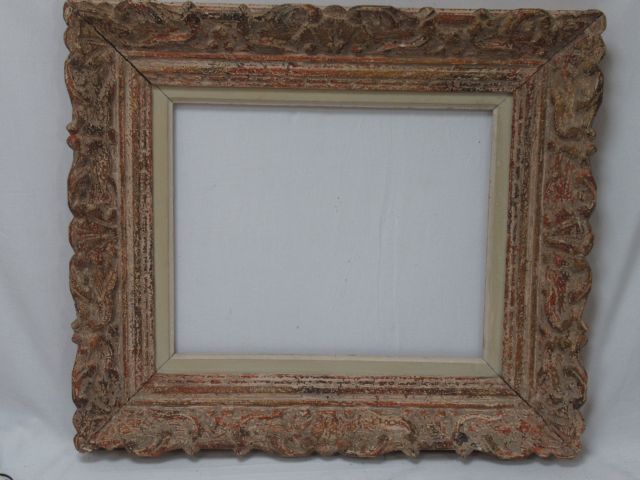 Null Carved wooden frame. 56 x 65 cm (33 x 41 cm)