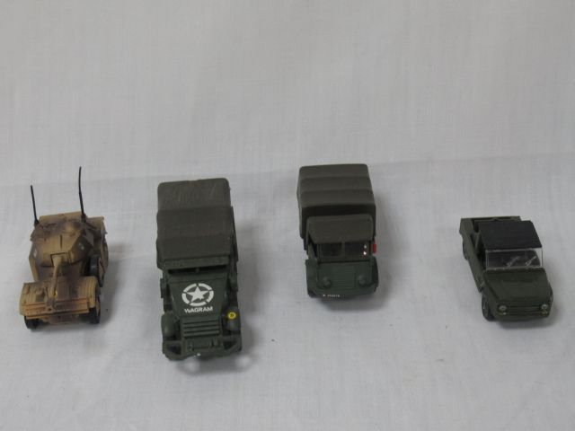 Null SOLIDO pour HACHETTE Lot de 4 véhicules militaires en métal coulé. Echelle &hellip;