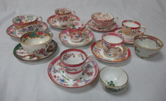 Null MINTON and SARREGUEMINES Polychrome ceramic lot, including cups and saucers&hellip;