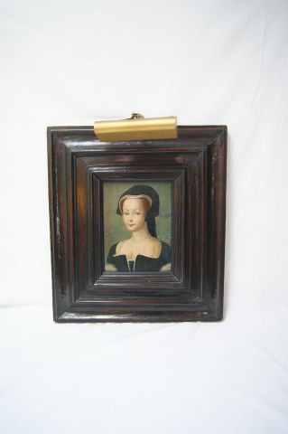 Null 弗拉芒文艺复兴时期的味道 "年轻女子的肖像 "板上油画。23 x 17 cm (有些图画损坏).用清漆木板装裱，有其照明(切线)。