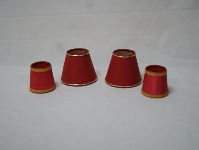 Null Set of two pairs of small lampshades for sconces, in red fabric. 7-10 cm