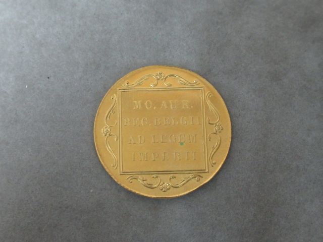 Null 
PAYS BAS Ducat en or jaune " Parvae crescunt concordia res" 1972 . Poids 3&hellip;