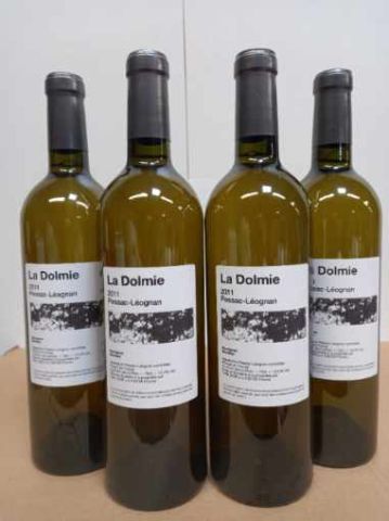 Null 4 Flaschen Pessac -Léognan Blanc La Dolmie Grand vin blanc en Pessac 2011