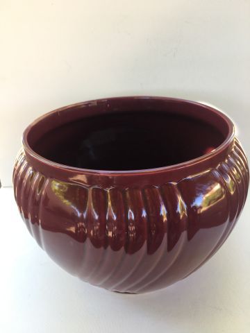 Null 
Beautiful earthenware pot holder wine lees D30cm H 21cm