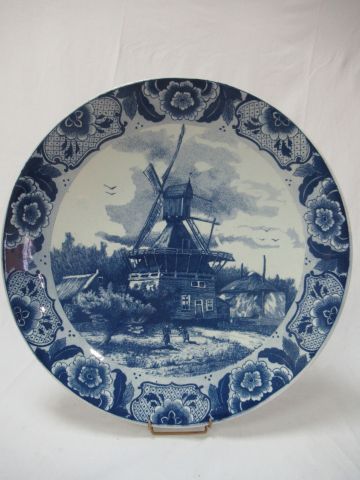 Null DELFT, important modern earthenware dish with mills decoration, 39cm