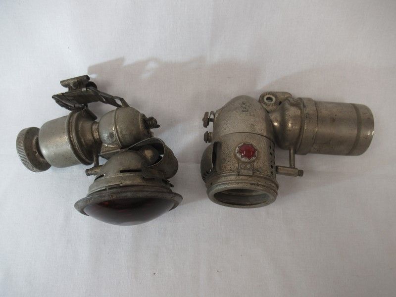 Null Set of two metal lamps, for antique car. 18 cm (wear)
