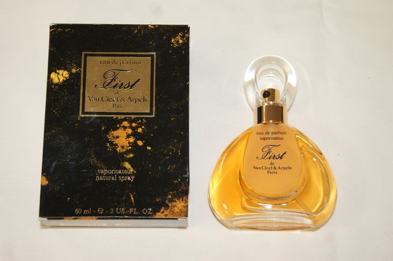 Null Van Cleef Arpels "First" Eau de parfum. 60 ml. Dans sa boîte.