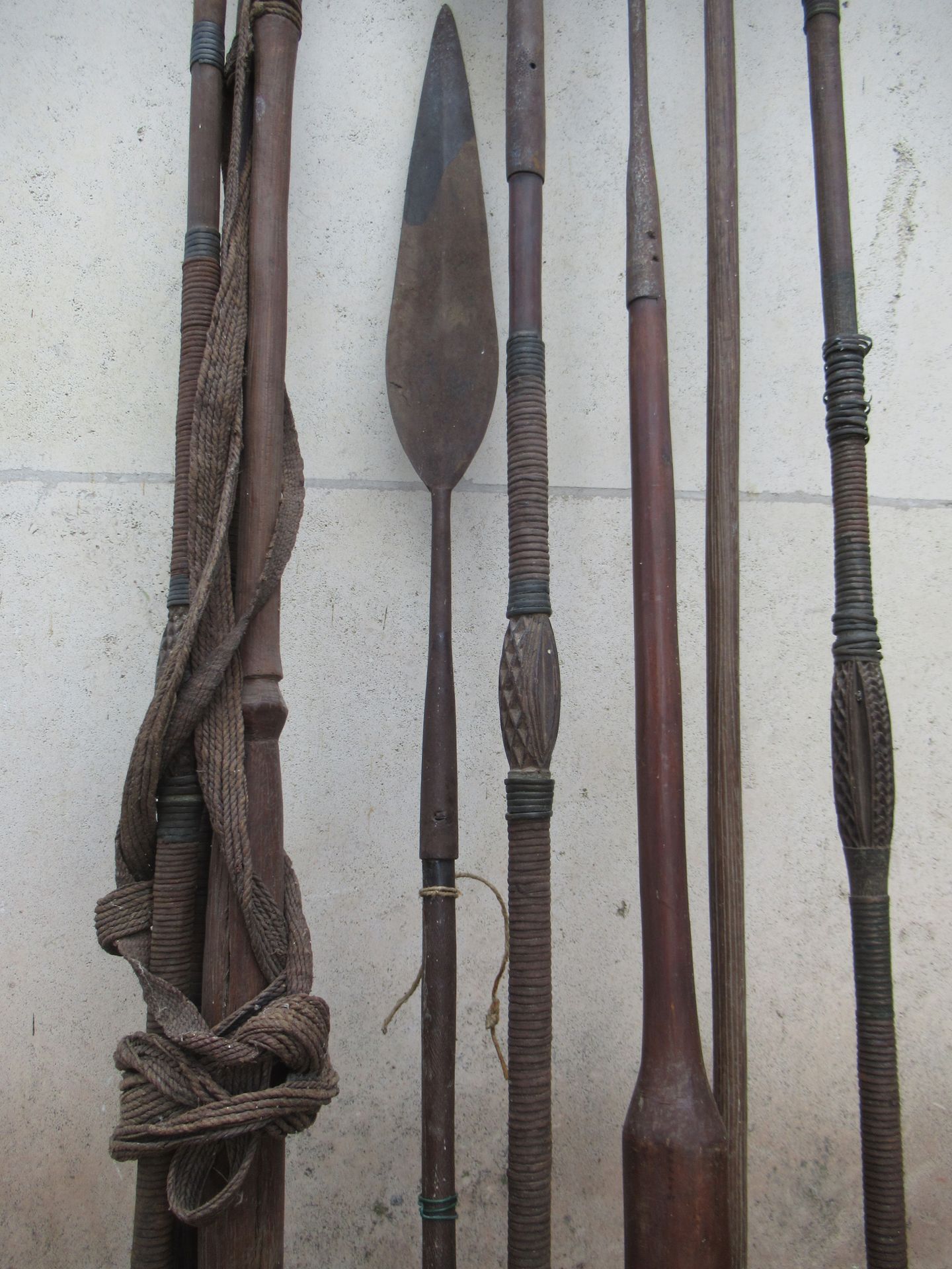 Null AFRIKA Set bestehend aus 5 Speeren und 3 Harpunen aus Holz und Metall. Läng&hellip;