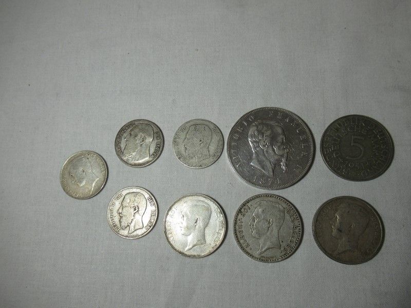 Null MONDO Lotto di 9 monete d'argento. XIX e XX secolo. Peso: 86 g