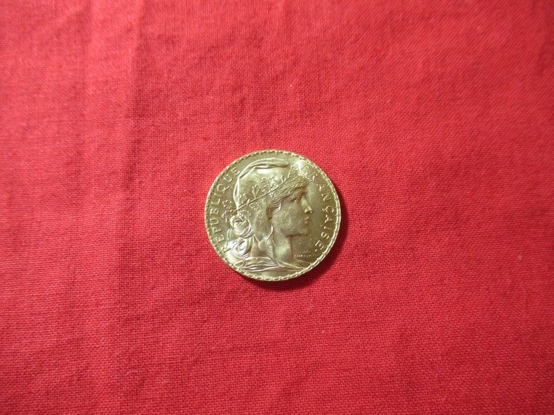 Null 20法郎金币，公鸡，1911年。重量：6.47克。