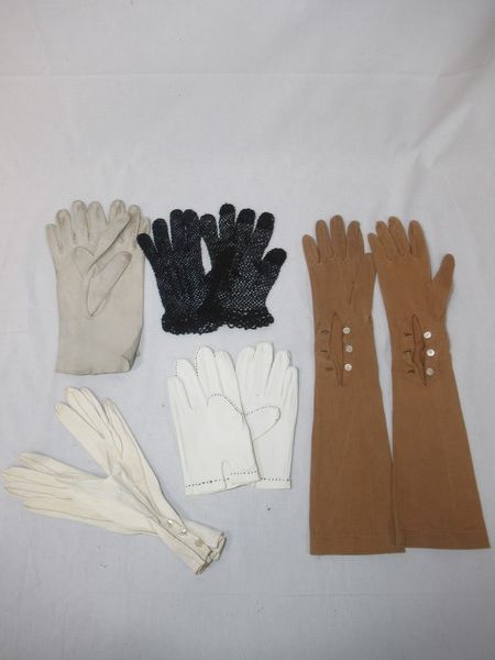Null Set of 5 pairs of antique leather and fabric gloves.