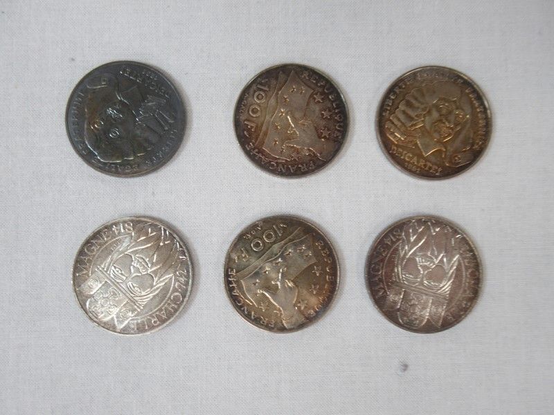 Null Lot de six pièces comémoratives en argent de Cent francs. Poids 90 gr.