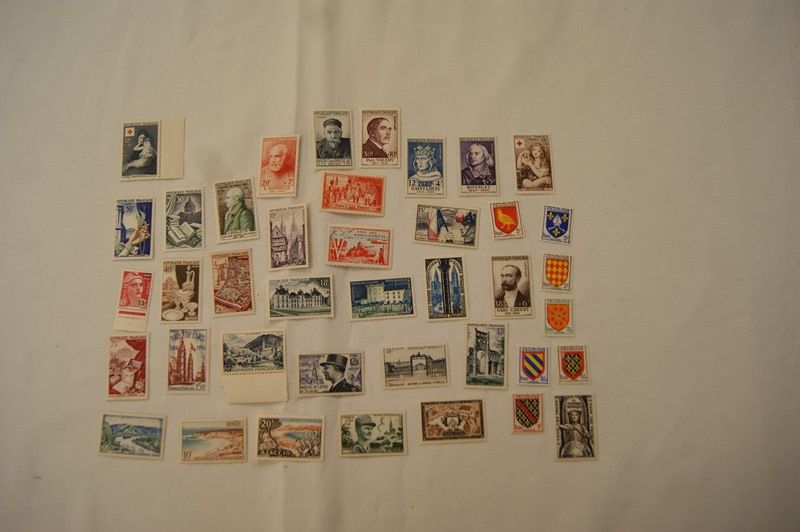 Null France - Année 1954 complete (n°968 à 1007), 40 timbres, ++. Cote 315€.