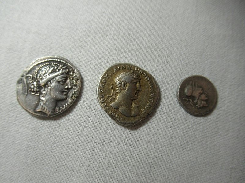 Null Lot de 3 pièces antiques en argent. Poids : 7,53 g