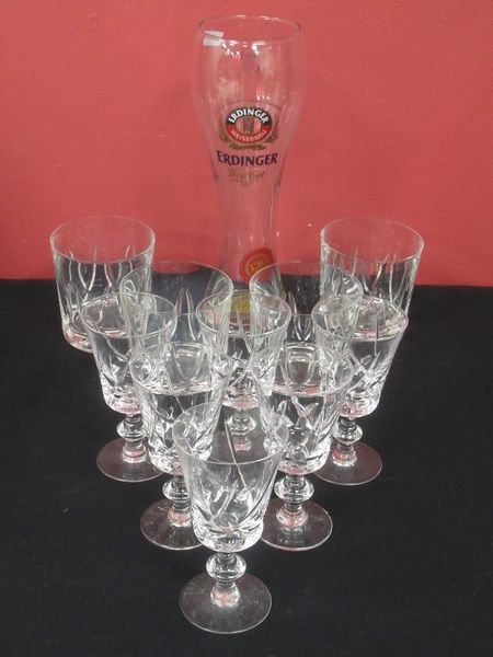Null Lot comprenant 4 verres à whisky en cristal, 6 verres à porto et une verre &hellip;