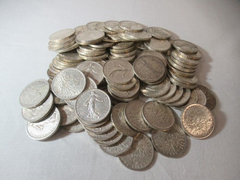 Null Lot de 93 pièces de 5 francs Semeuse en argent. 1960. Poids : 1 121 g