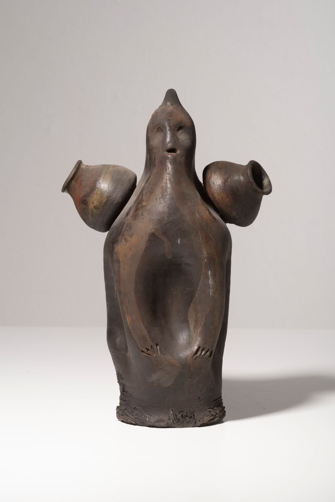 Serge Vandercam (1924-2005) Figure.
Smoked clay. 
Signed on the side. 
Gerrokte &hellip;
