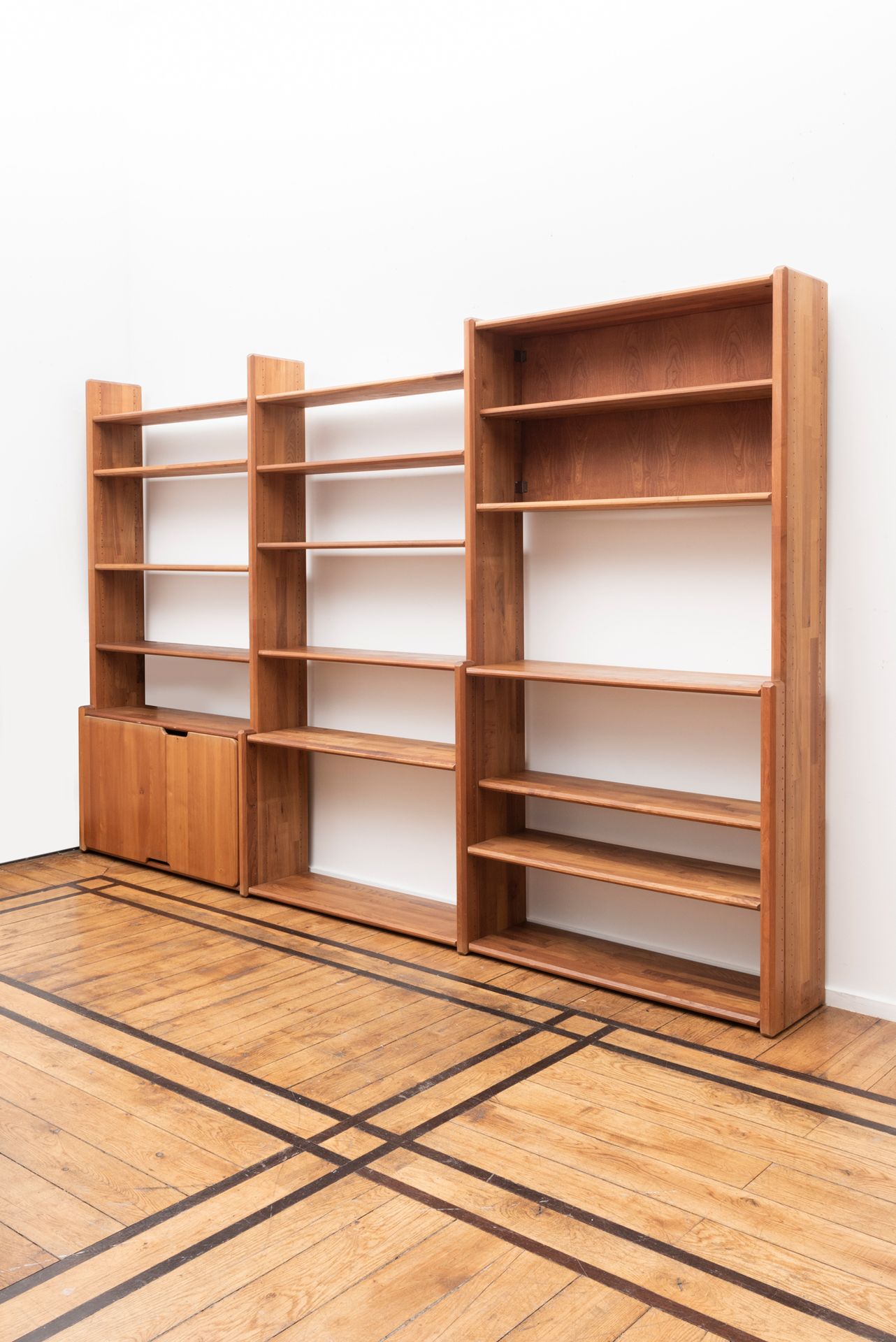 Pierre CHAPO (1927-1986) GO Bookcase with four posts fitted out with two boxes
M&hellip;