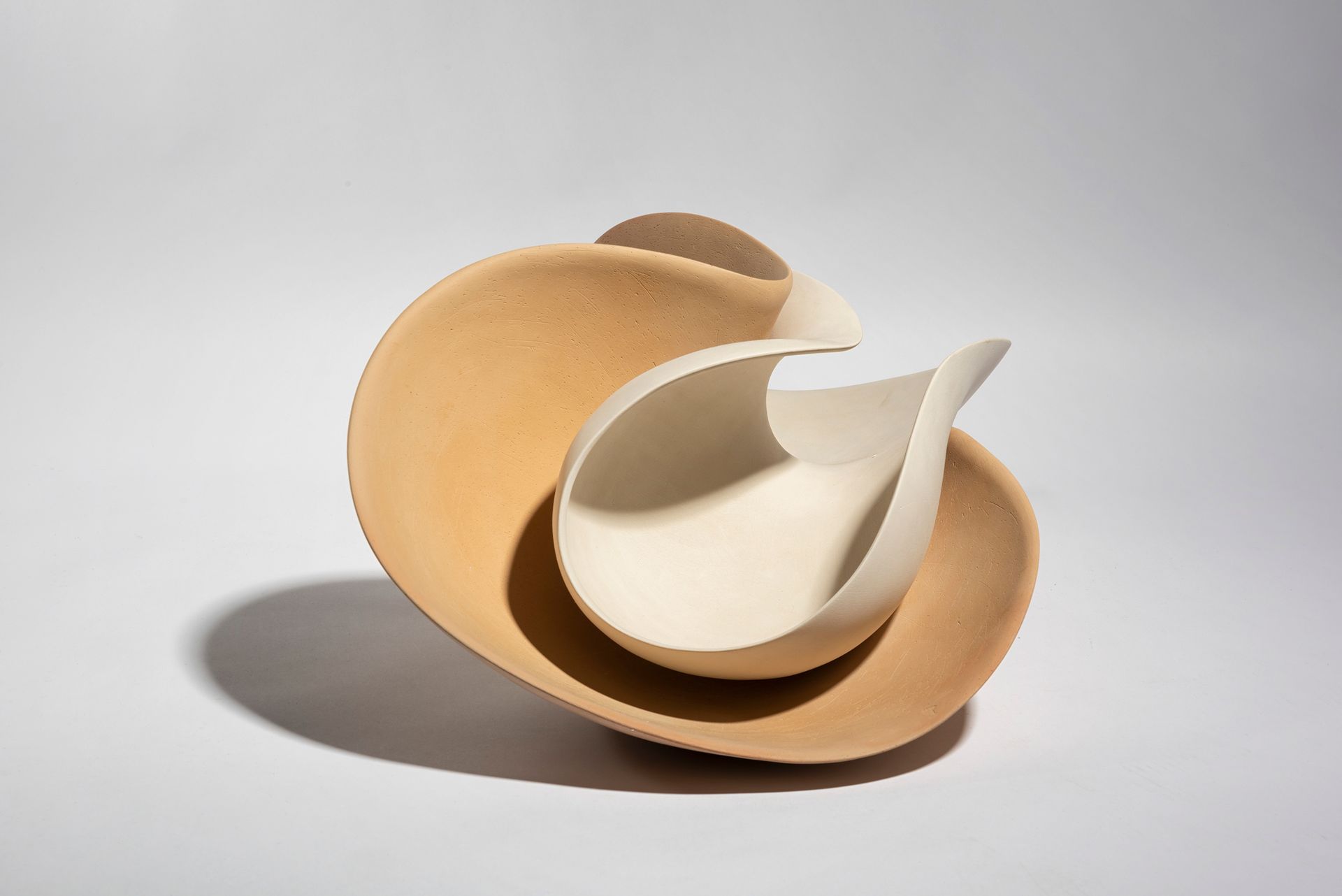 SIGNE SCHJOTH (née en 1974) Sculpture - cup
Ceramic.
Beeldhouwen - schaal
Kerami&hellip;
