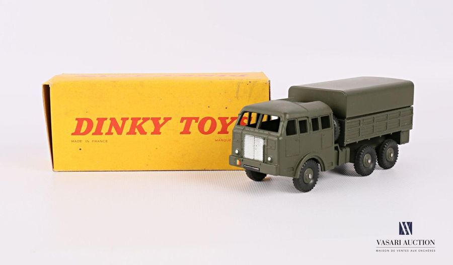 Null DINKY TOYS
Camion militaire Berliet tous terrains - Réf 80 D
(boîte d'origi&hellip;