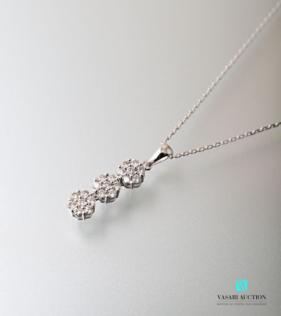 Null Chain with mesh forcat and its pendant trilogy in white gold 750 thousandth&hellip;