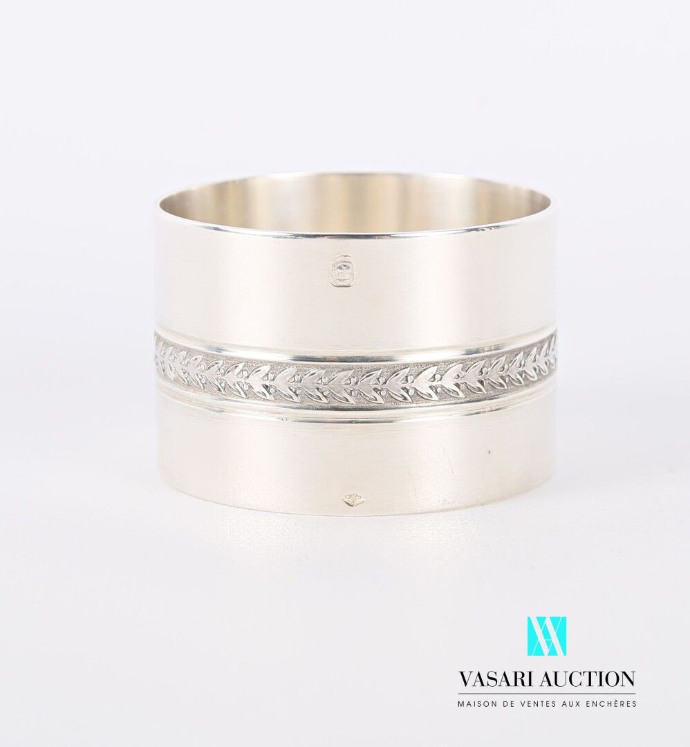 Null Silver napkin ring decorated with a frieze of laurel leaves on an amatized &hellip;