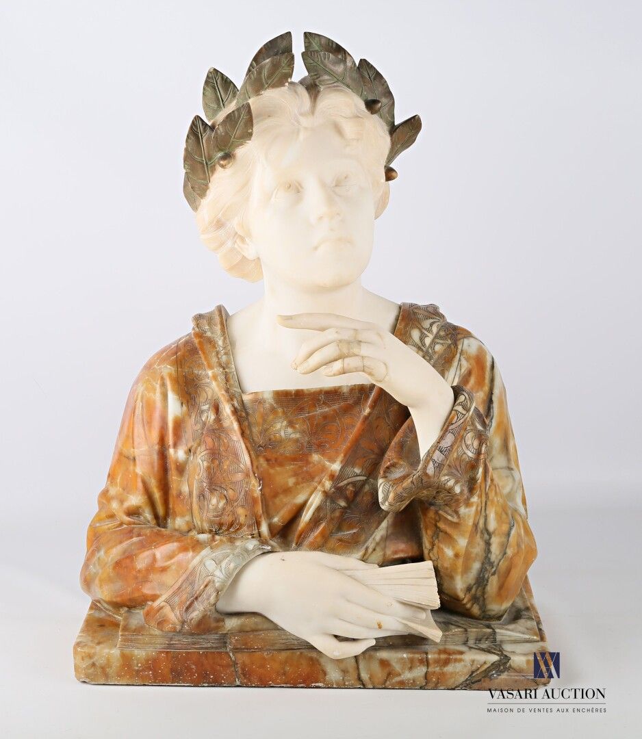 Null KLEIN - PARÍS

Objeto de mármol y alabastro que representa a una mujer laur&hellip;