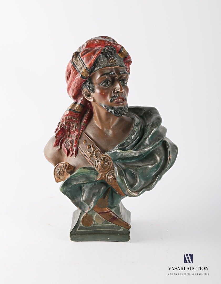 Null Polychrome patinated plaster subject representing a man with a turban

Mono&hellip;