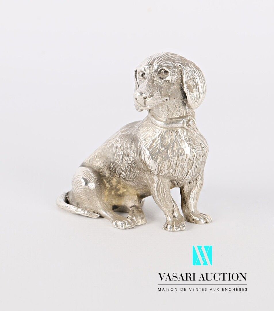 Null 代表长毛腊肠犬的银质主题，坐着的长毛腊肠犬

重量 : 168,29 g

高度：5厘米5厘米 宽度：5厘米 深度：2.8厘米