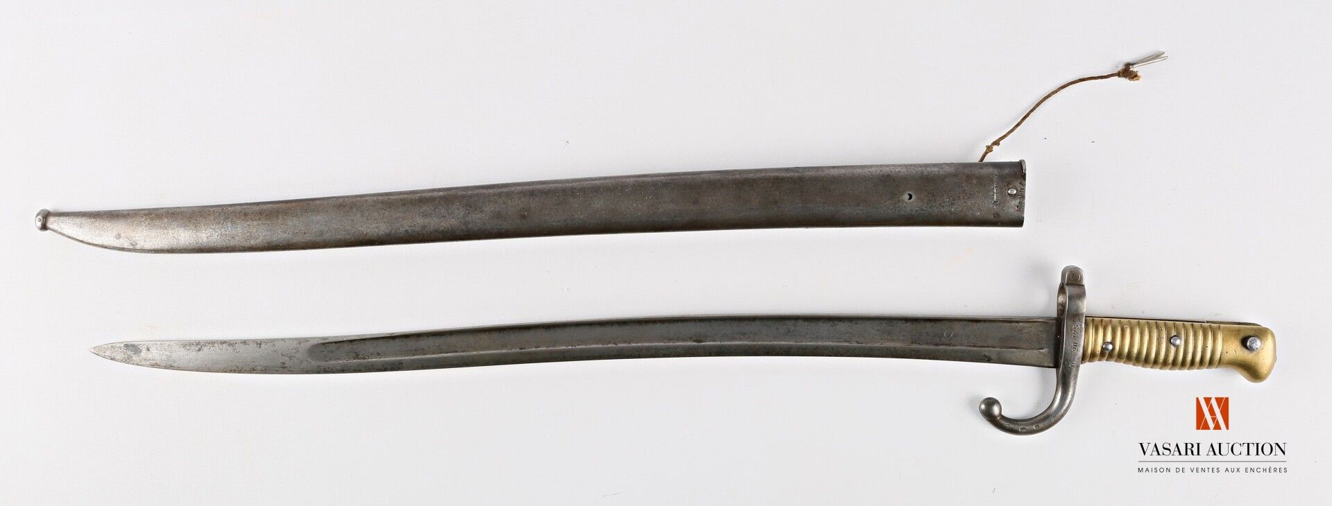 Null Sabre-baïonnette CHASSEPOT modèle 1866, lame yatagan de 57,7 cm, marquée su&hellip;