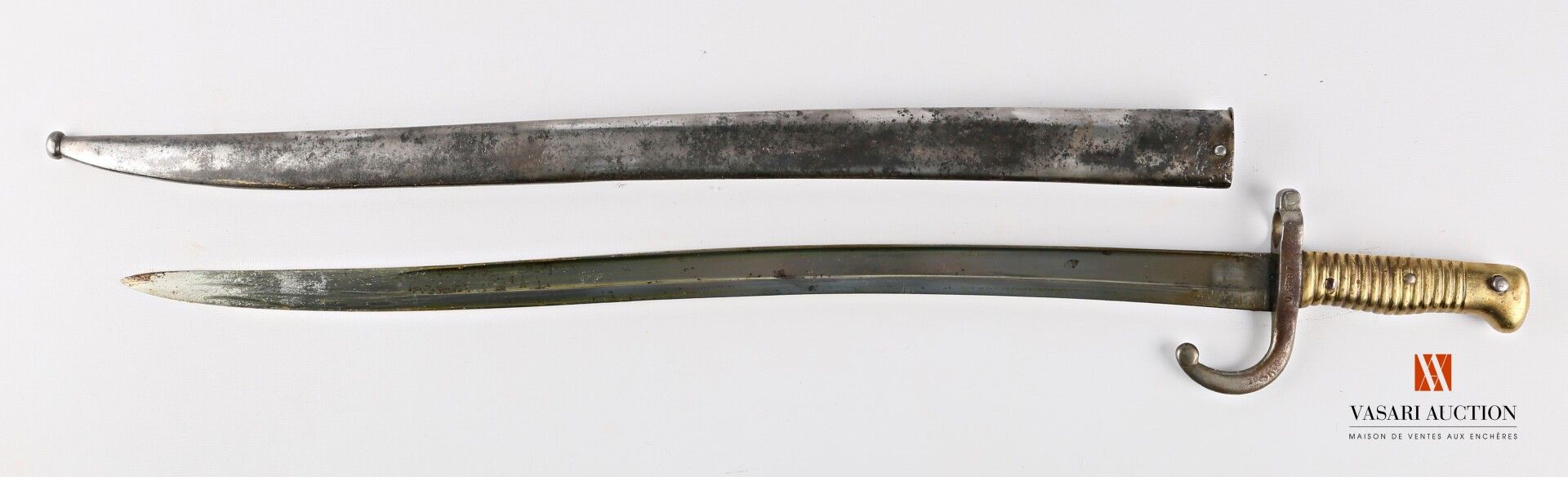 Null Sabre-baïonnette CHASSEPOT modèle 1866, lame yatagan de 57,6 cm, marquée su&hellip;