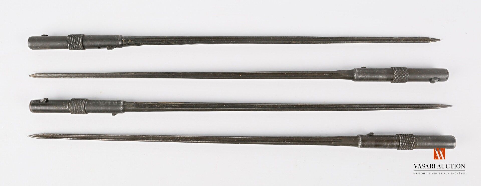 Null 用于MAS 36步枪的十字形刺刀，330毫米刀片，磷化处理，磨损，氧化，SF，TL 430毫米，法国20世纪中期，4件