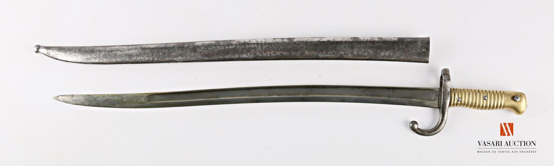 Null Sabre-baïonnette CHASSEPOT modèle 1866, lame yatagan de 57,4 cm, marquée su&hellip;