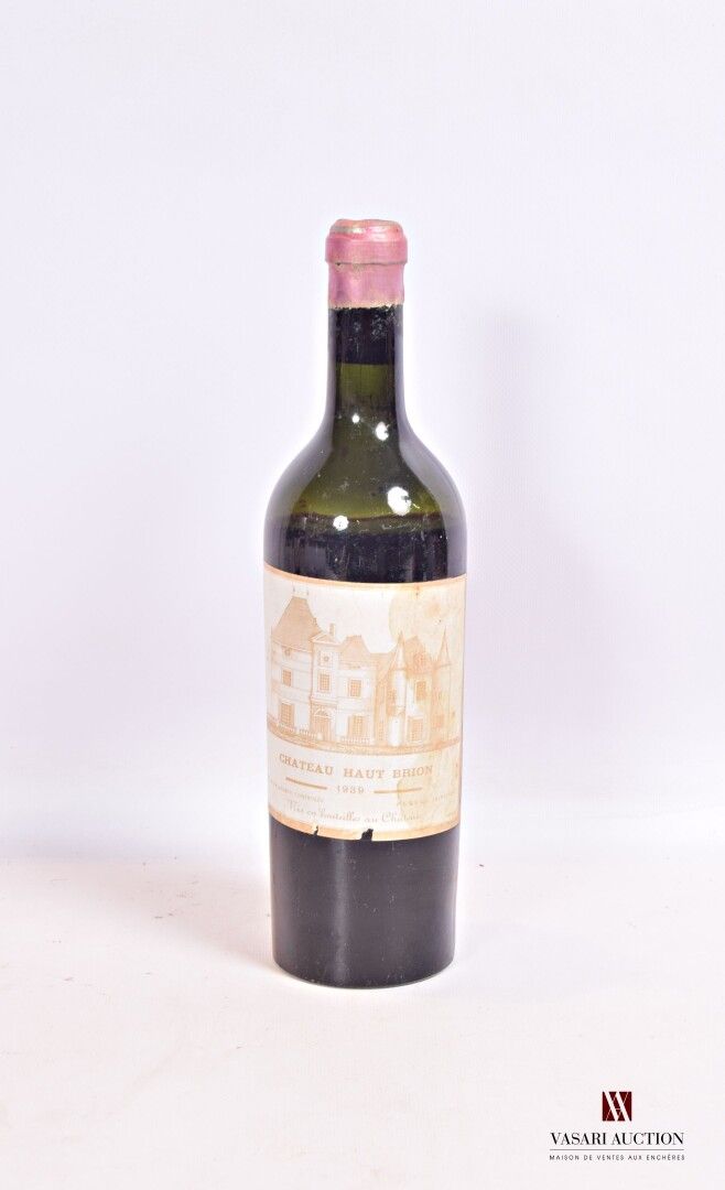 Null 1 Flasche Château HAUT BRION Graves 1er GCC 1939

	Und. Ein wenig verblasst&hellip;