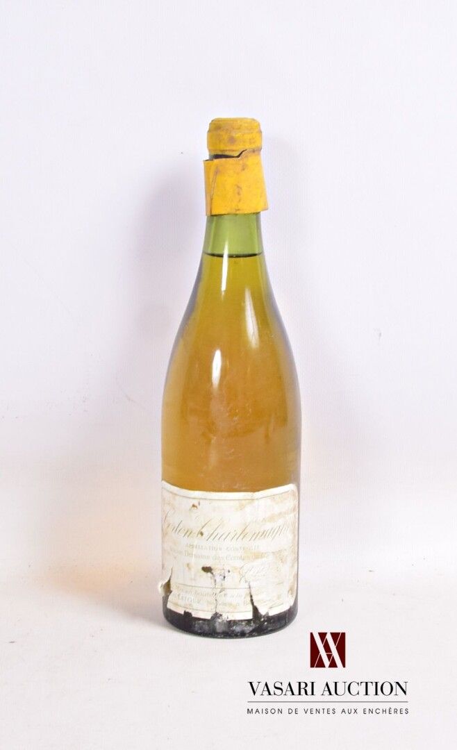Null 1 Flasche CORTON CHARLEMAGNE mise Louis Latour neg. 1963

	Verblasst, fleck&hellip;