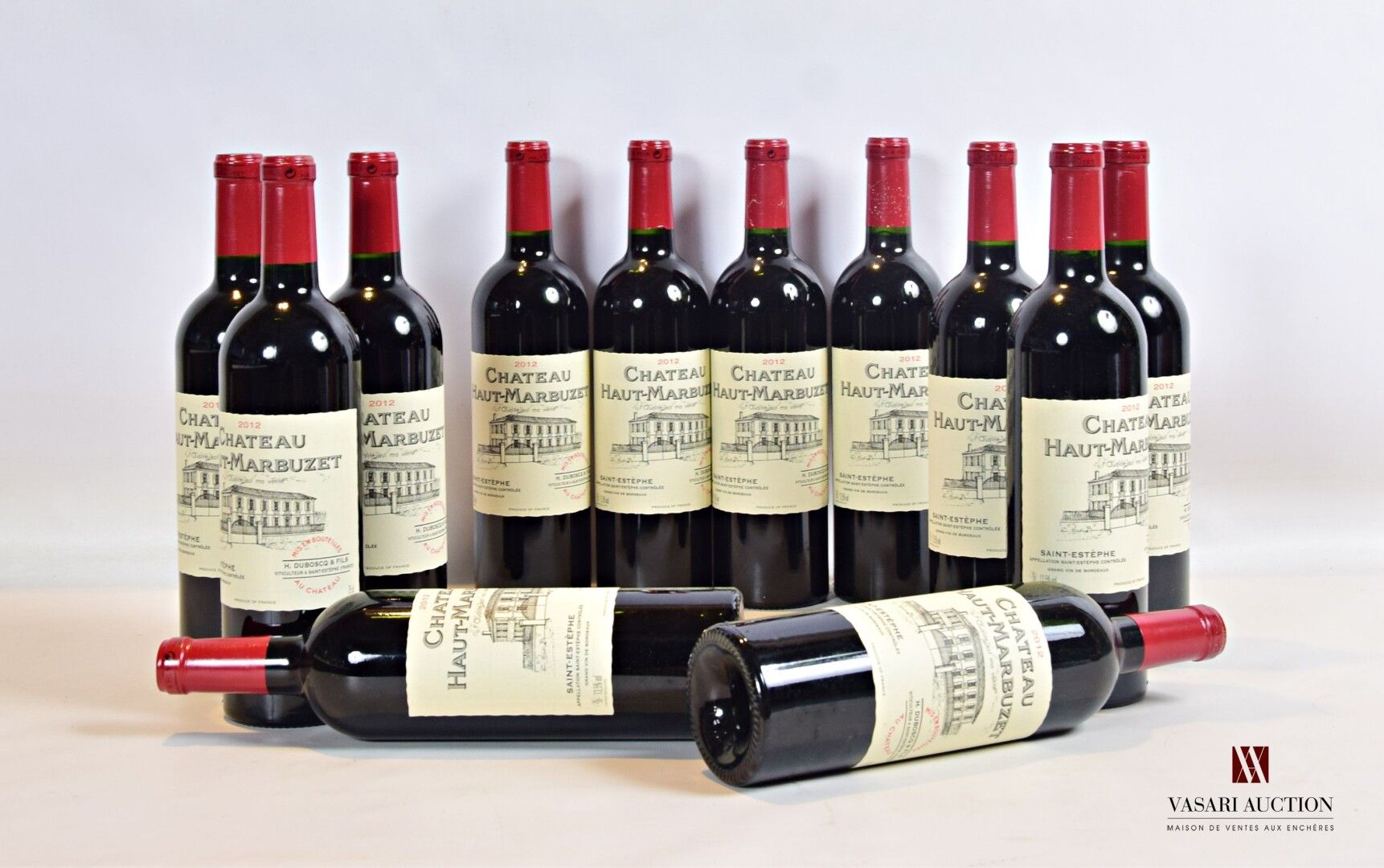Null 12瓶CH。圣爱斯泰夫地区的马布泽葡萄酒 2012年

	无可挑剔的演示和水平。原装盒。