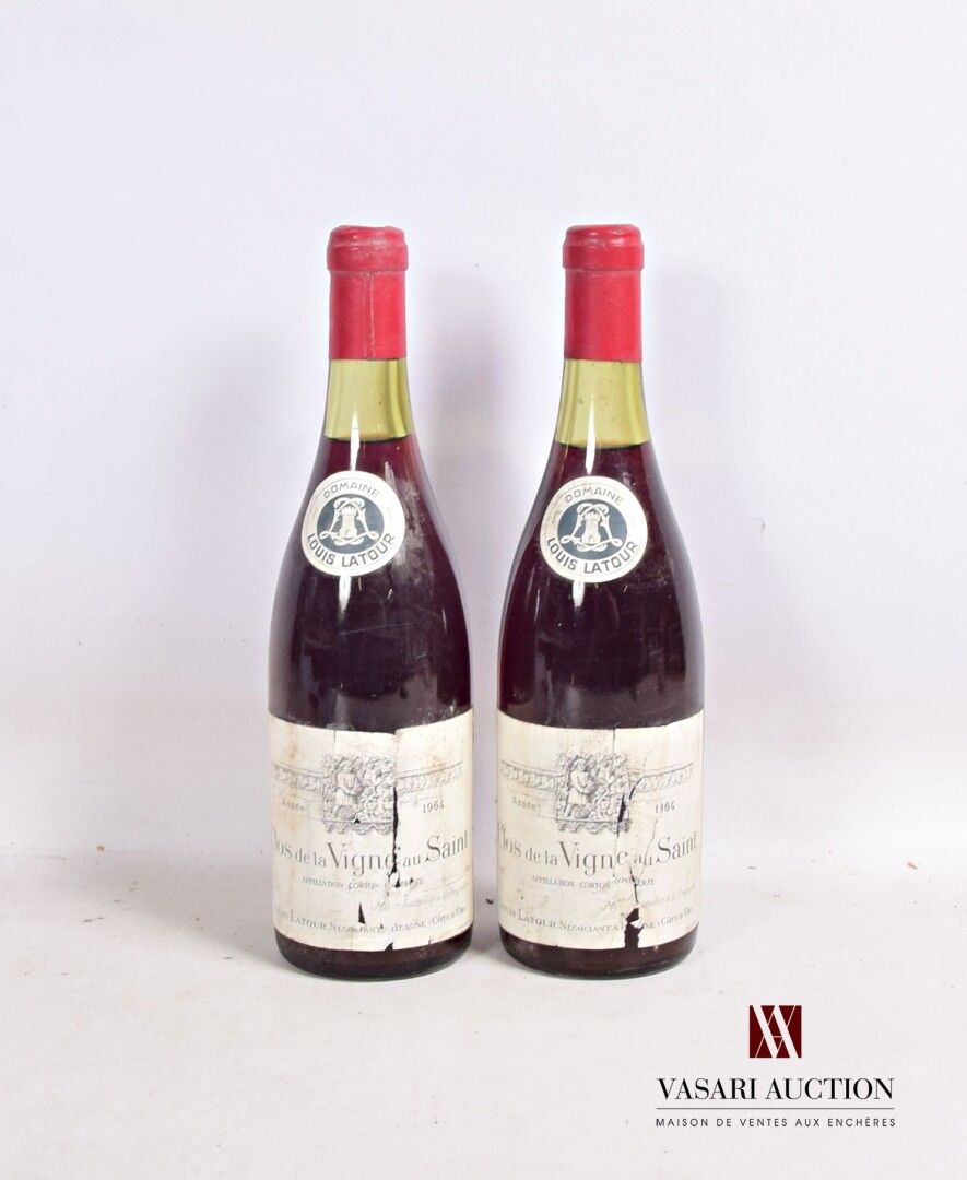 Null 2 botellas CORTON Clos de la Vigne au Saint mise L. Latour neg. 1964

	Manc&hellip;