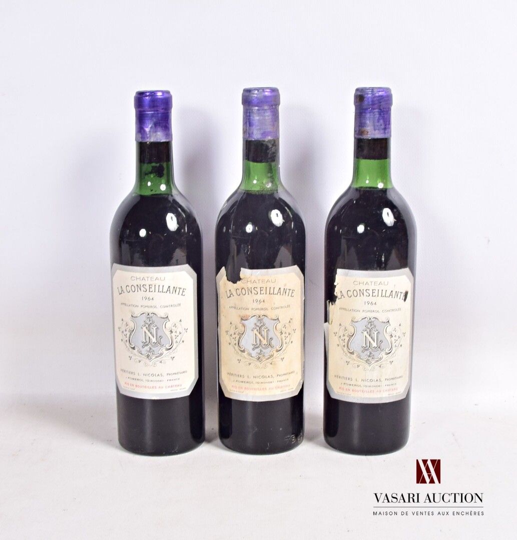 Null 3 bottles Château LA CONSEILLANTE Pomerol 1964

	Et: 1 barely stained, 2 st&hellip;