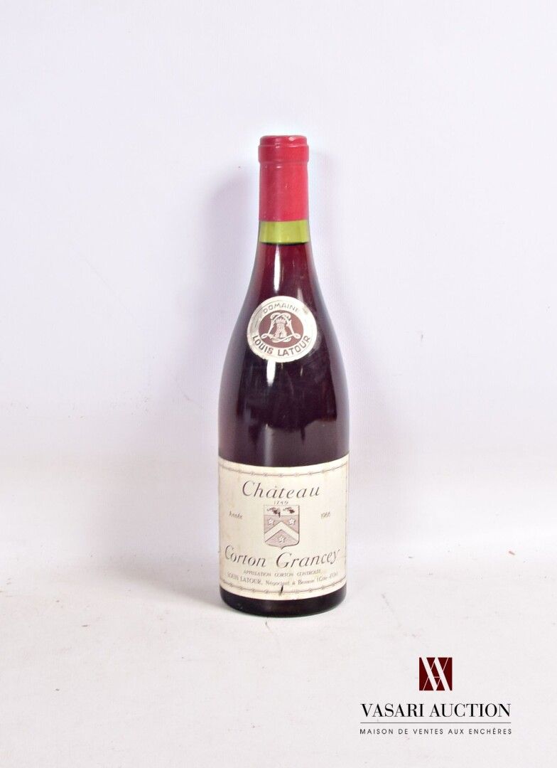 Null CORTON GRANCEY酒庄葡萄酒1瓶。路易-拉图底片，1966年

	还有。有点污渍（1个小撕裂）。N: 1,5 cm.