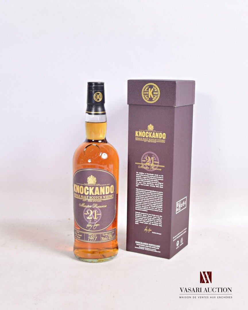 Null 1 botella de whisky escocés de malta KNOCKANDO Master Reserve de 21 años.

&hellip;