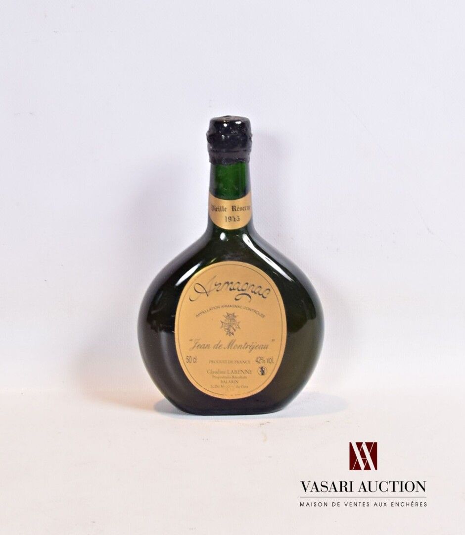 Null 1瓶阿马尼亚克酒 "Vieille Réserve" JEAN DE MONTRÉJEAU 1945

	50 cl - 42°。而且。有一点污渍。完&hellip;