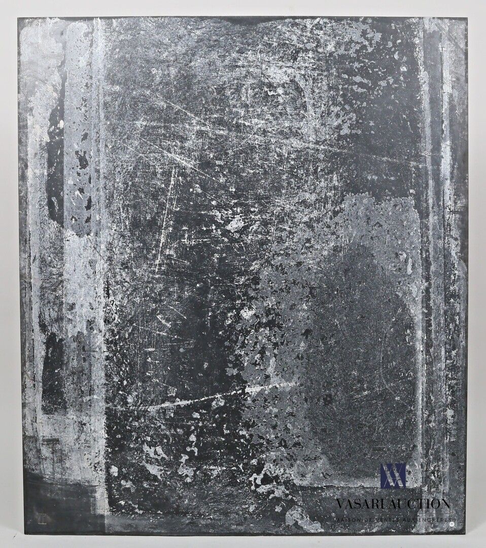 Null 帕萨尼蒂-弗朗西斯科（生于1952年

水晶8

BEFUP DUCTAL (超高性能纤维混凝土)

左下角有字母图案

(背面有金属悬挂系统)

1&hellip;
