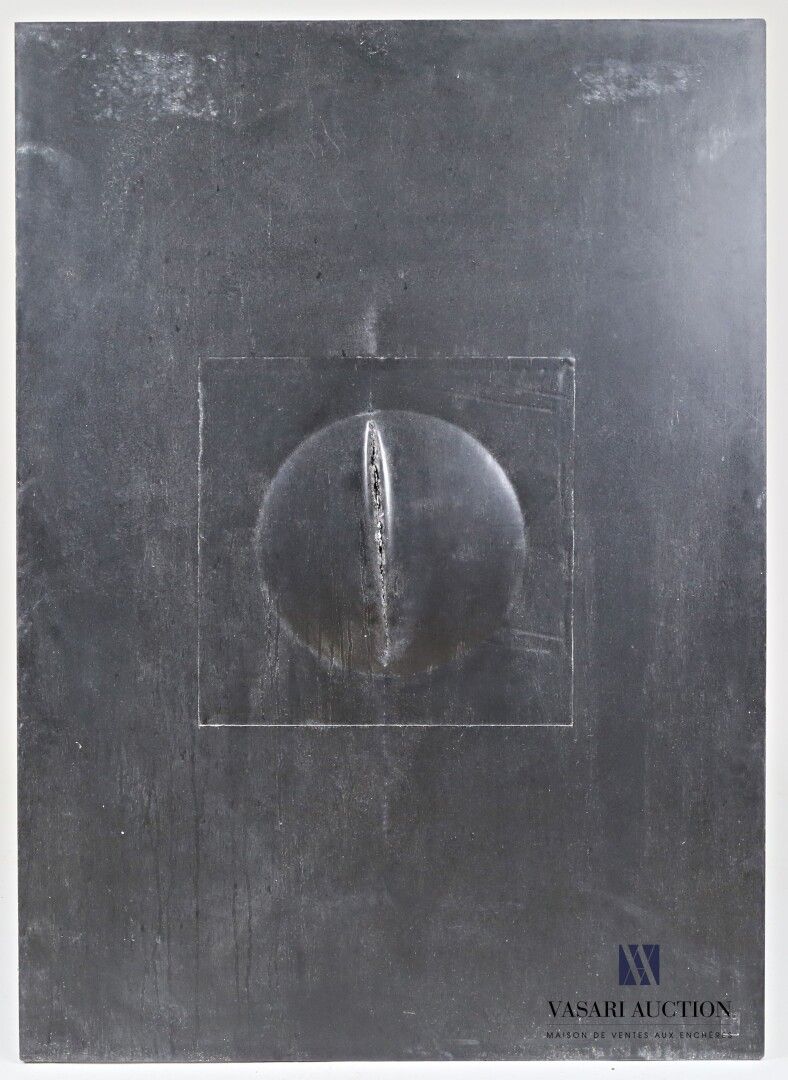 Null 帕萨尼蒂-弗朗西斯科（生于1952年

海门第1号

BEFUP DUCTAL (超高性能纤维混凝土)

右下角有字母图案

119 x 84 cm