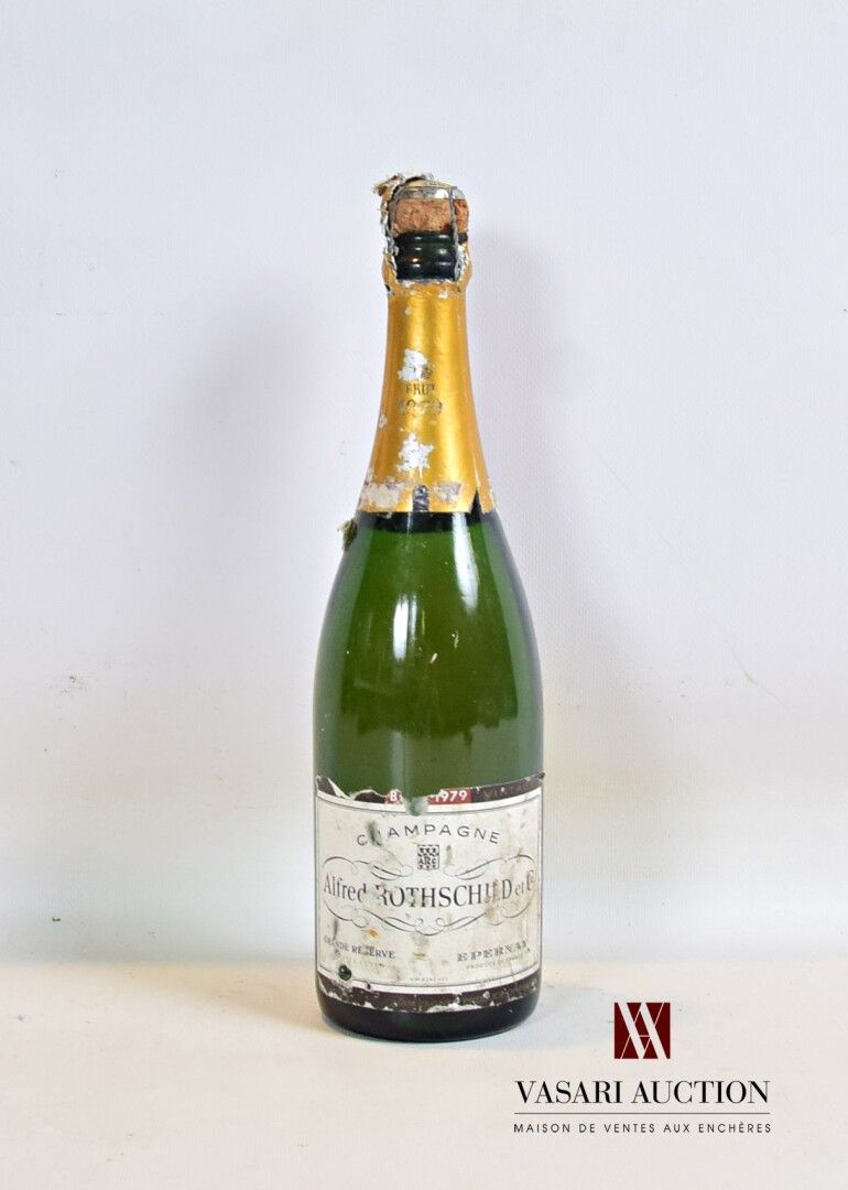 Null 1 bottle Champagne ALFRED ROTHSCHILD Brut Grande Réserve 1979

	Stained, wo&hellip;