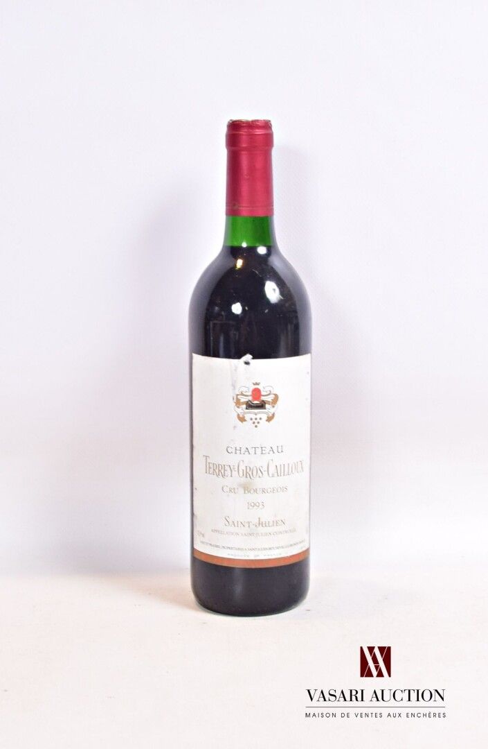 Null 1 bottle Château TERREY GROS CAILLOUX St Julien CB 1993

	Worn and stained.&hellip;