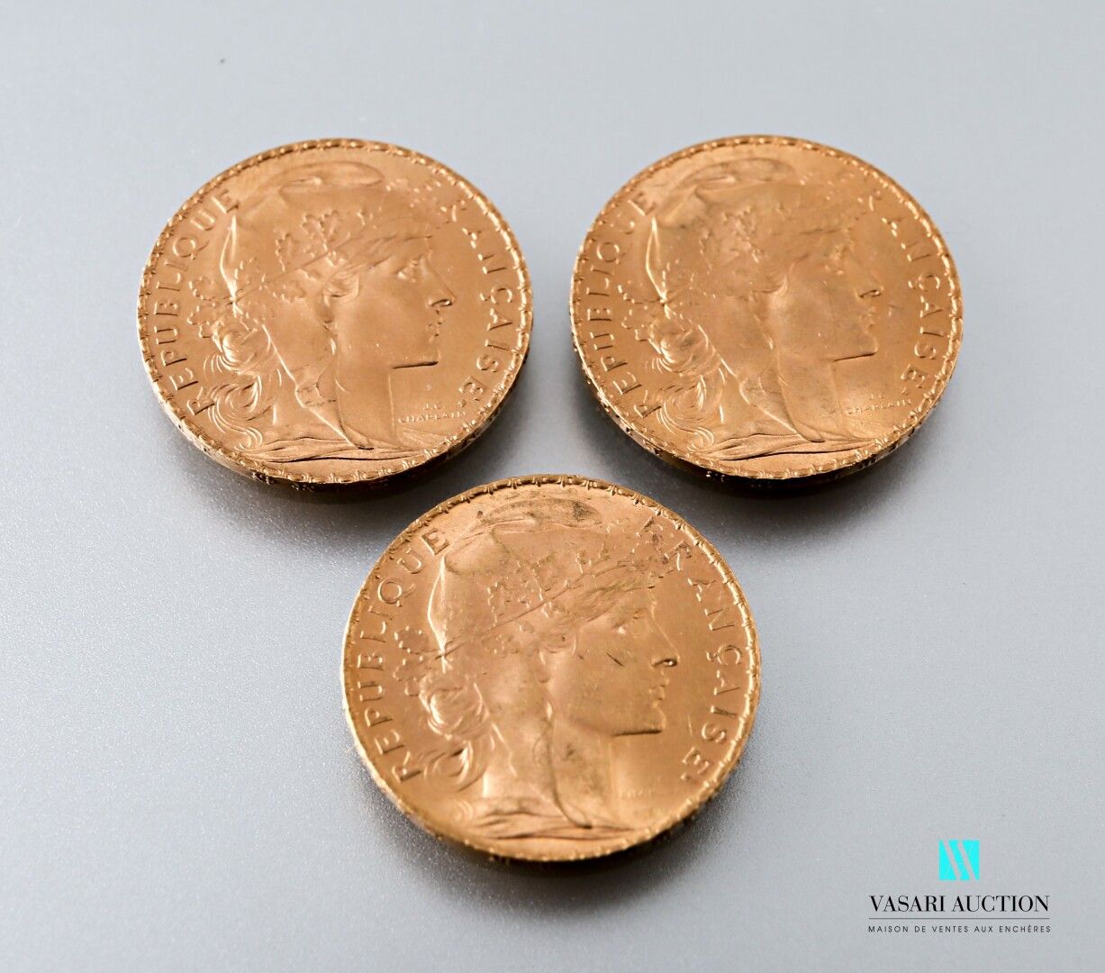 Null 三枚以玛丽安和公鸡为主题的20法郎金币，出自儒勒-克莱芒-查普兰之手，1907年

重量 : 19,35 g