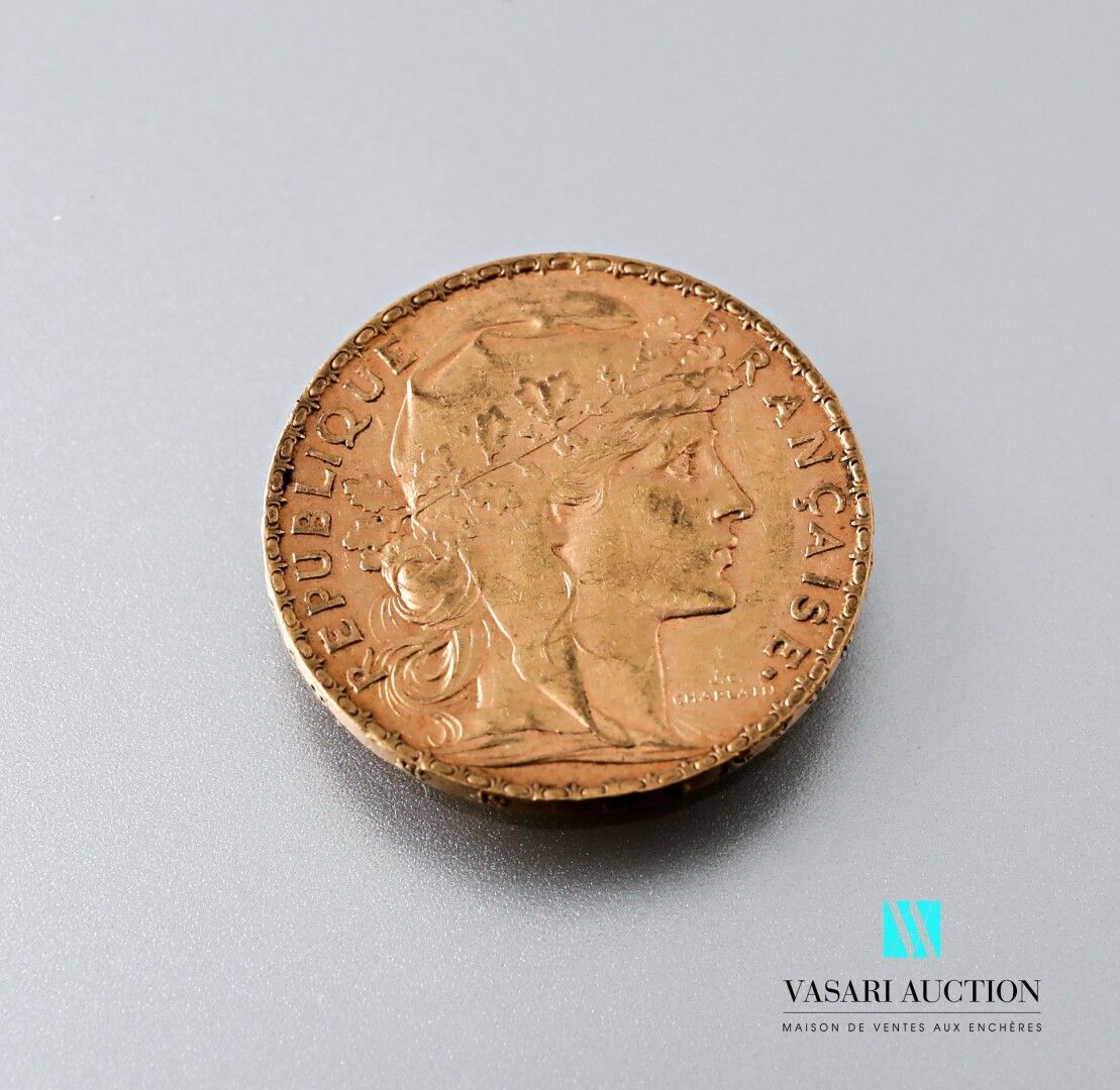 Null 一枚以玛丽安和公鸡为主题的20法郎金币，出自儒勒-克莱芒-查普兰之手，1904年

重量 : 6,44 g